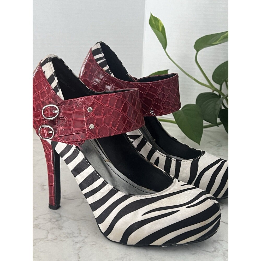 Y2K Bamboo Zebra Platform Heels Red Croc Buckle Scene McBling 7.5 Animal Print